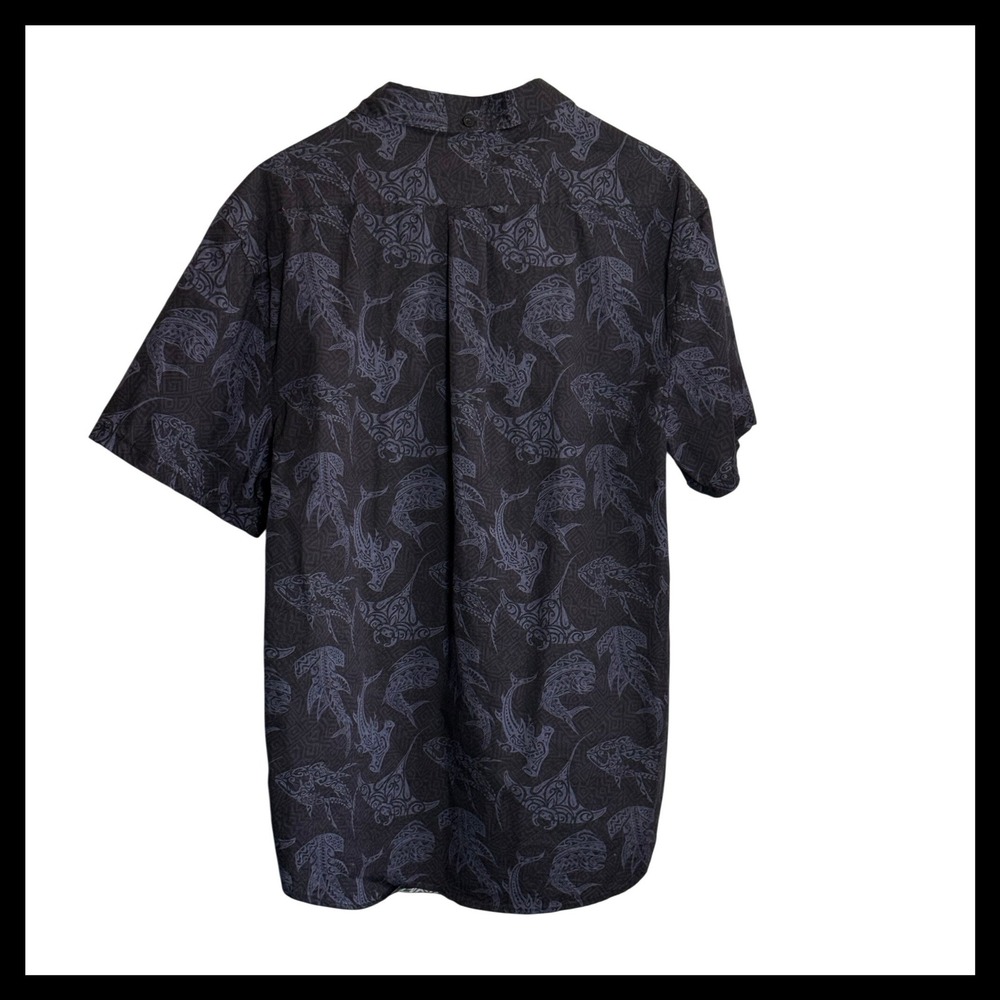 Psycho Tuna Mens XL Tribal Shark Stingray Print Short Sleeve Button Down Shirt - Picture 2 of 5
